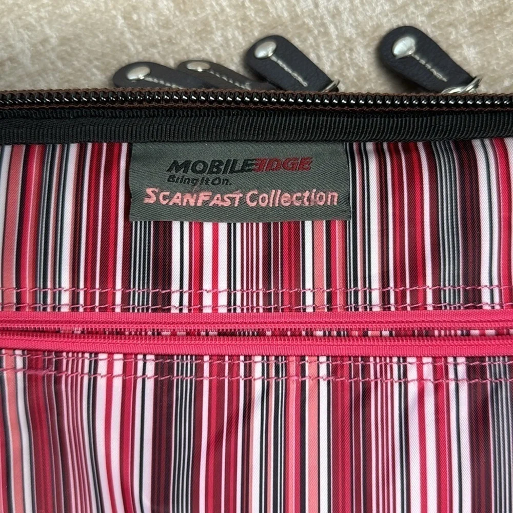 Mobile Edge ScanFast Checkpoint Friendly Women's Element Laptop Bag